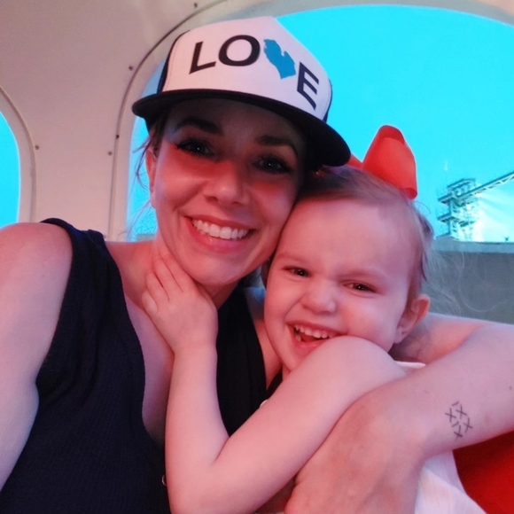 ❤️ CHEERS 🥂 TO GOING LIVE ❤️ - Picture 9 of 14